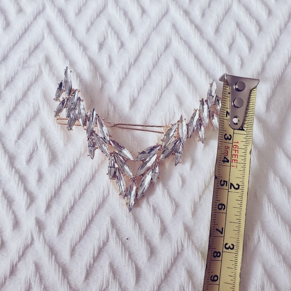 Rhinestone V Shape Wedding Hair Pin Clip- New - Picture 5 of 9
